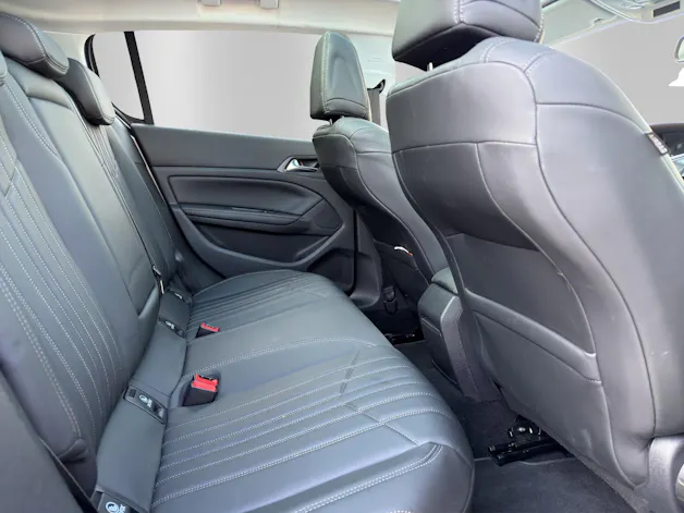 PEUGEOT 308 1.6 THP Féline