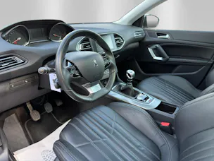 PEUGEOT 308 1.6 THP Féline