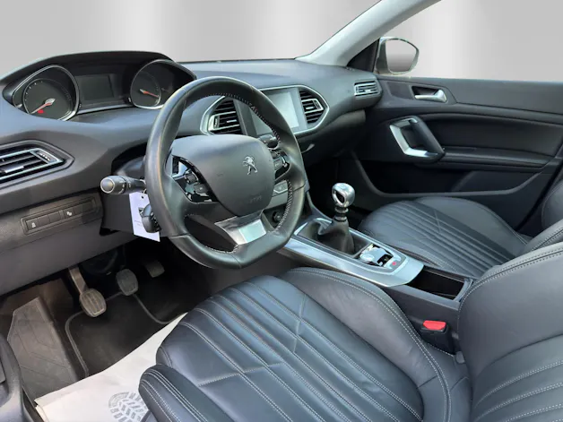 PEUGEOT 308 1.6 THP Féline
