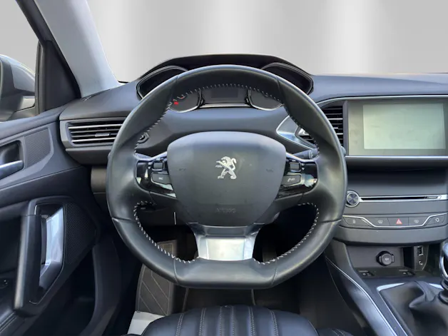 PEUGEOT 308 1.6 THP Féline