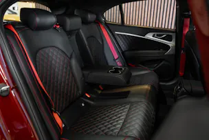 Genesis G70 Shooting Brake 2.2 CRDI Sport AT8