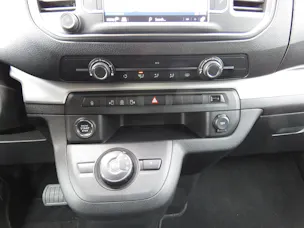 OPEL Zafira Life 2.0 CDTI Business Edition lang Automat (8-Plätzer, AHK 1.9 t)