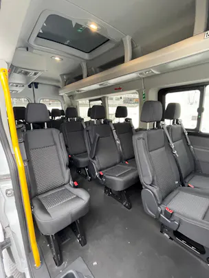 FORD Transit 460 L4 RWD A mit Standheizung und Sitzheizung 18-Sitzer
