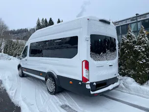 FORD Transit 460 L4 RWD A mit Standheizung und Sitzheizung 18-Sitzer