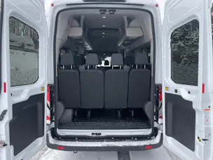 FORD Transit 460 L4 RWD A mit Standheizung und Sitzheizung 18-Sitzer