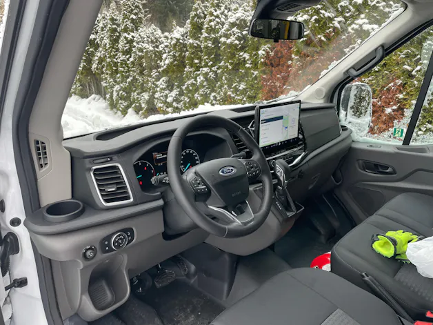 FORD Transit 460 L4 RWD A mit Standheizung und Sitzheizung 18-Sitzer