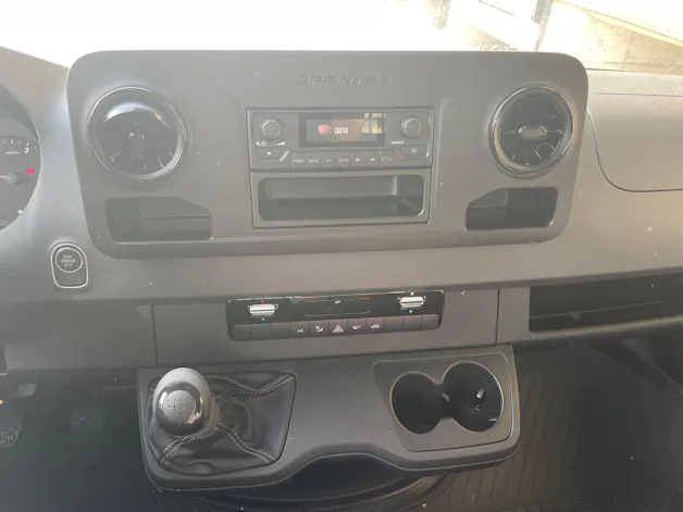 MERCEDES-BENZ Sprinter 315 CDI L2 FWD mit Pritsche und AHK