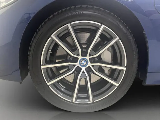 BMW 3er Reihe G20 330e SAG