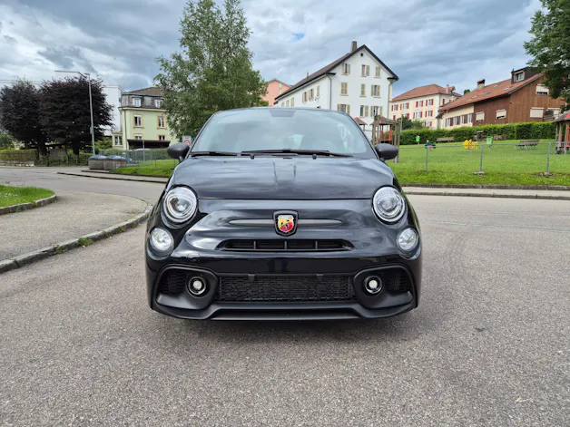 FIAT 695 1.4 16V Turbo Abarth Competizione 75 th Anniversario