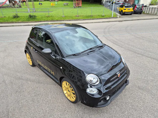 FIAT 695 1.4 16V Turbo Abarth Competizione 75 th Anniversario