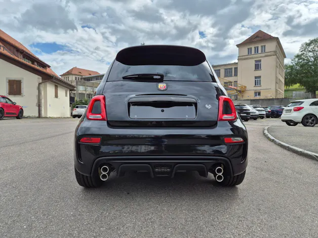 FIAT 695 1.4 16V Turbo Abarth Competizione 75 th Anniversario