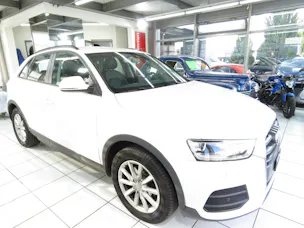 AUDI Q3 2.0 TDI Quattro S-tronic (Automat) ab Platz, Fixpreis !!!