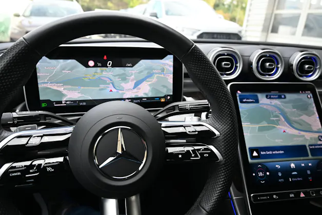 MERCEDES-BENZ C 300 d AMG Line 4 Matic