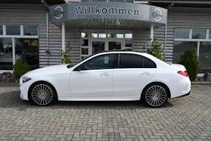 MERCEDES-BENZ C 300 d AMG Line 4 Matic