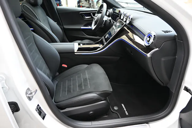 MERCEDES-BENZ C 300 d AMG Line 4 Matic