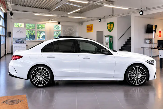 MERCEDES-BENZ C 300 d AMG Line 4 Matic