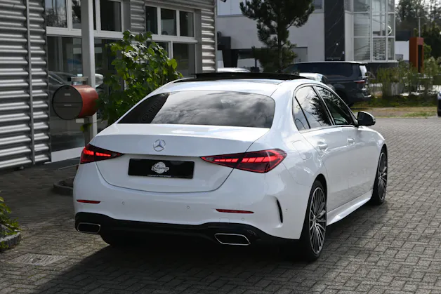 MERCEDES-BENZ C 300 d AMG Line 4 Matic