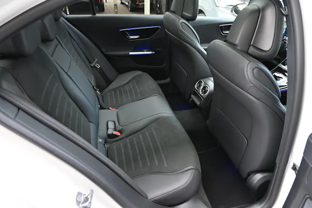 MERCEDES-BENZ C 300 d AMG Line 4 Matic