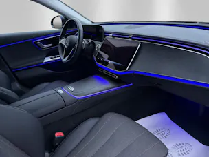 MERCEDES-BENZ E 300 e 4Matic 9G-Tronic