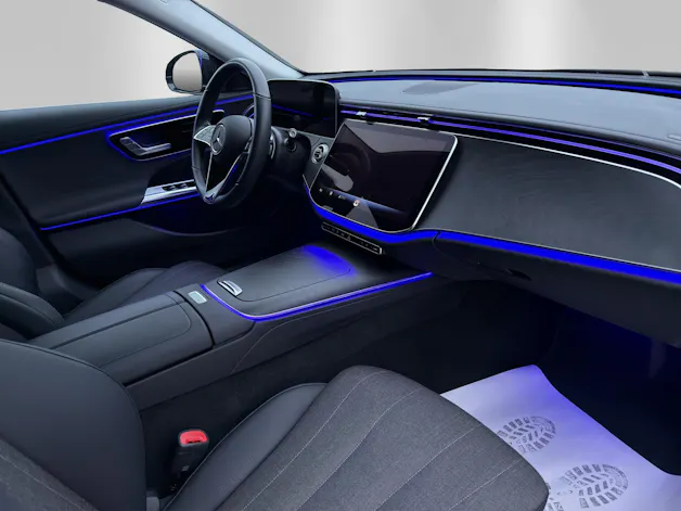 MERCEDES-BENZ E 300 e 4Matic 9G-Tronic