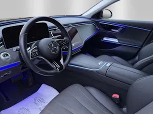 MERCEDES-BENZ E 300 e 4Matic 9G-Tronic