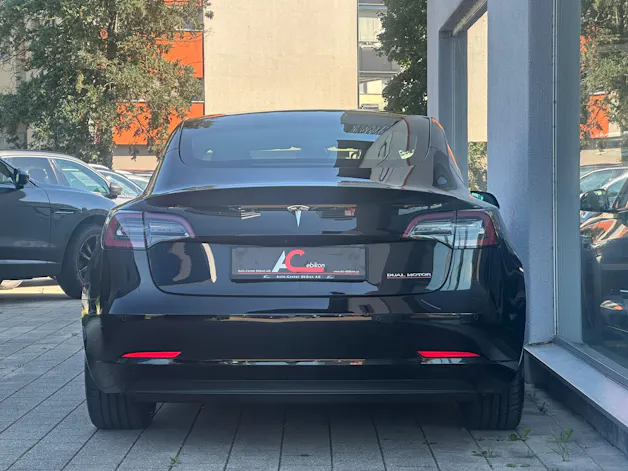 Tesla Model 3 Performance Dual Motor AWD