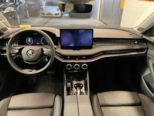 SKODA Superb Combi 2.0 TDi L&K 4x4 DSG