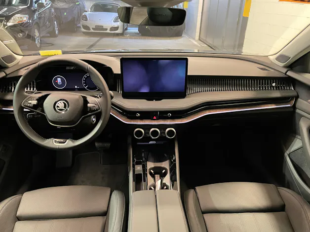 SKODA Superb Combi 2.0 TDi L&K 4x4 DSG