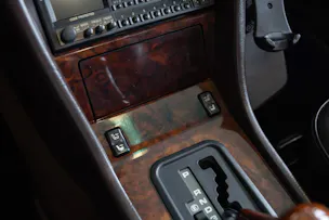 MERCEDES-BENZ 300 TE-24