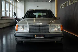 MERCEDES-BENZ 300 TE-24