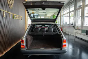 MERCEDES-BENZ 300 TE-24