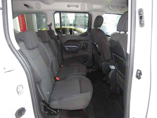 PEUGEOT Rifter Long 1.2 PureTech 7-Plätzer Allure Pack EAT8 (Automat)