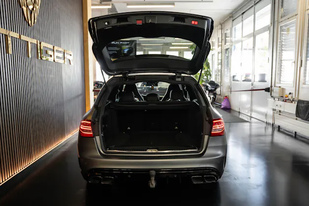 MERCEDES-BENZ C 63 S AMG