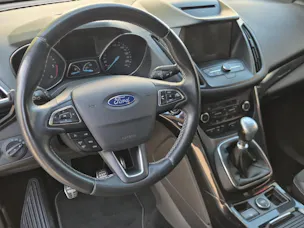 FORD Kuga 2.0 TDCi 180 ST-Line