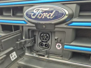 FORD E-Transit Van 350 L2H3 68kWh Trend