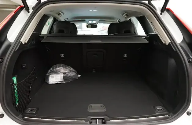 VOLVO XC60 T6 eAWD PluginHybrid Plus Bright Geartronic