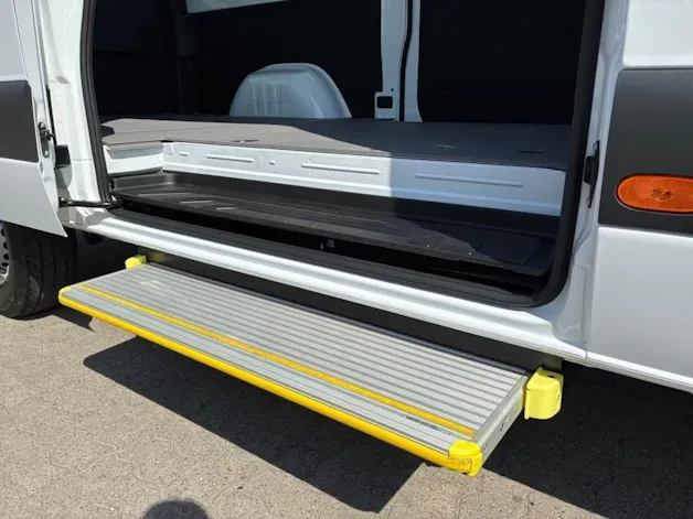 MERCEDES-BENZ Sprinter 319 CDI Lang 9G-TRONIC 4x4