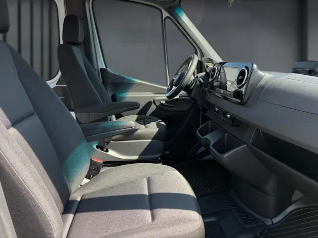MERCEDES-BENZ Sprinter 319 CDI Lang 9G-TRONIC 4x4