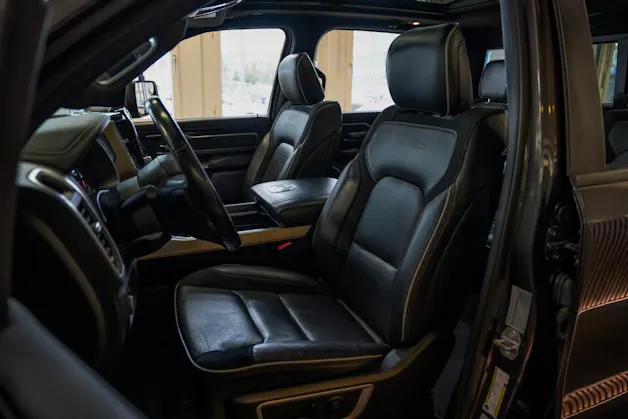 DODGE RAM 1500 5.7 V8 Hemi Laramie