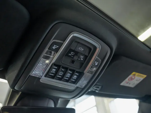 DODGE RAM 1500 5.7 V8 Hemi Laramie