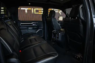 DODGE RAM 1500 5.7 V8 Hemi Laramie