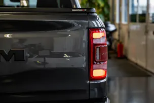 DODGE RAM 1500 5.7 V8 Hemi Laramie