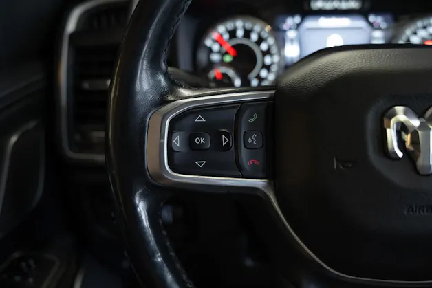DODGE RAM 1500 5.7 V8 Hemi Laramie