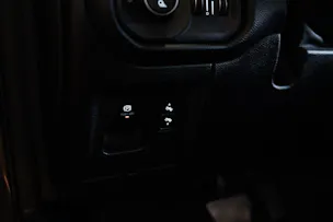 DODGE RAM 1500 5.7 V8 Hemi Laramie