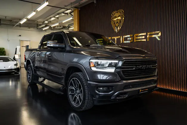 DODGE RAM 1500 5.7 V8 Hemi Laramie