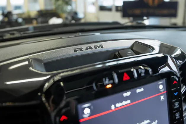 DODGE RAM 1500 5.7 V8 Hemi Laramie