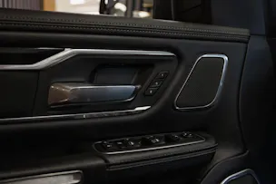 DODGE RAM 1500 5.7 V8 Hemi Laramie