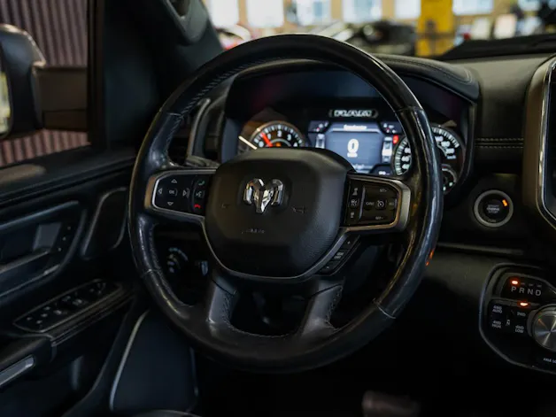 DODGE RAM 1500 5.7 V8 Hemi Laramie