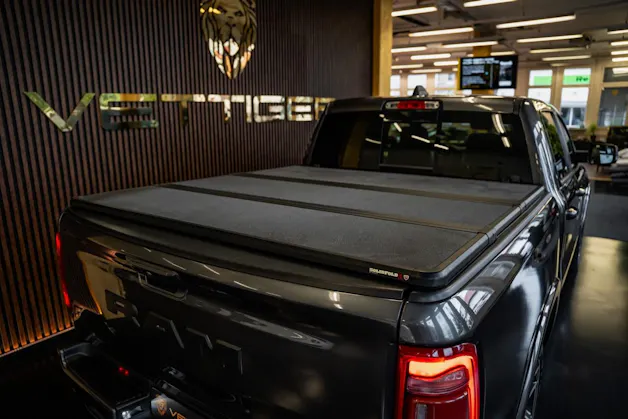 DODGE RAM 1500 5.7 V8 Hemi Laramie
