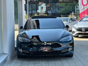 Tesla Model S 100 D